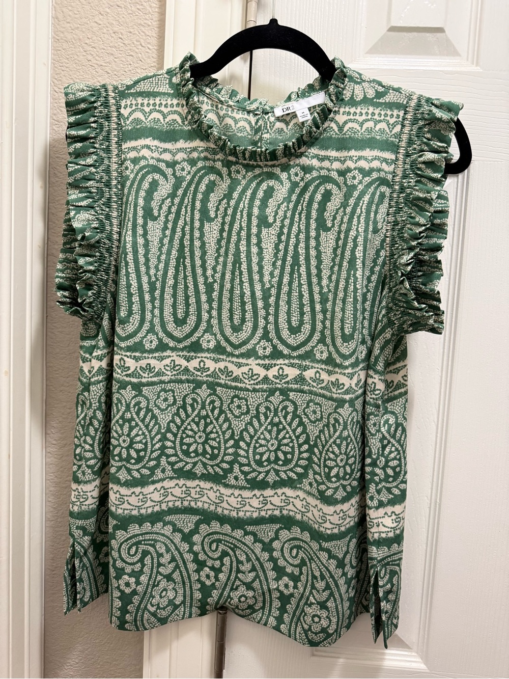 DR2 Green and Cream Paisley Ruffle-Sleeve Top